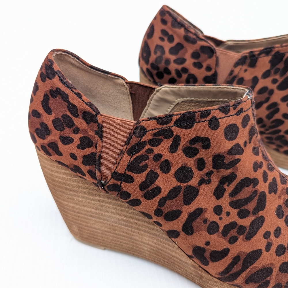 DR SCHOLL'S Harlow brown leopard wedge ankle booties - Picture 12 of 12